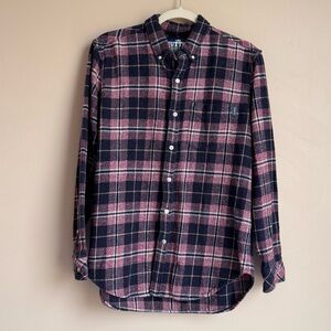 The Nutter by Chubbies Men Medium Flannel Button Up Shirt Navy Red‎ Plaid Collar